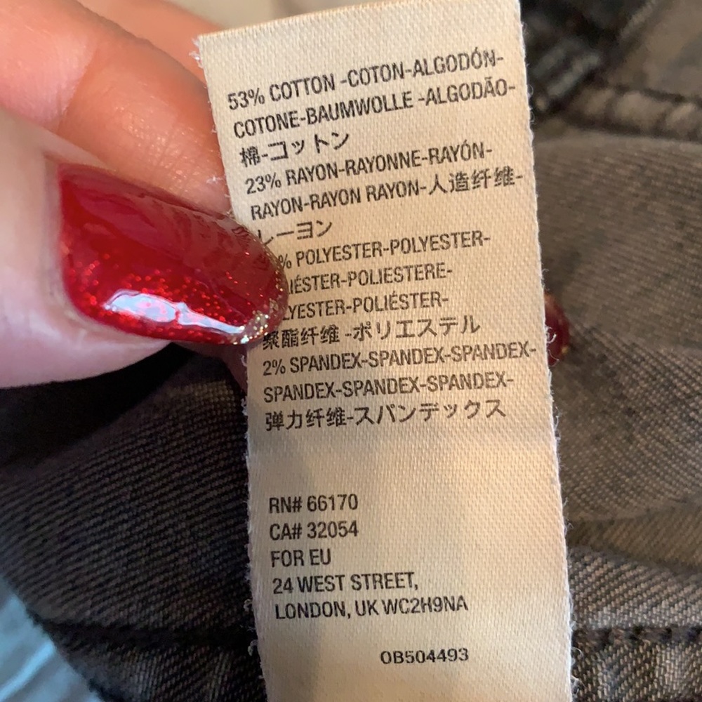 Distressed Denim Mini🔥 - Picture 5 of 8